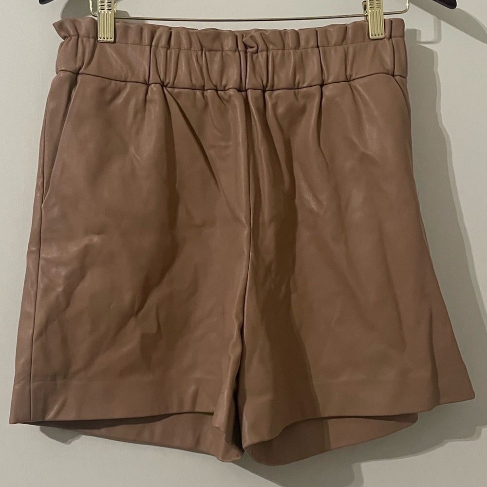 The Drop Women's Rose Loose-Fit Paperbag Pull-On Short Size M - Picture 7 of 11
